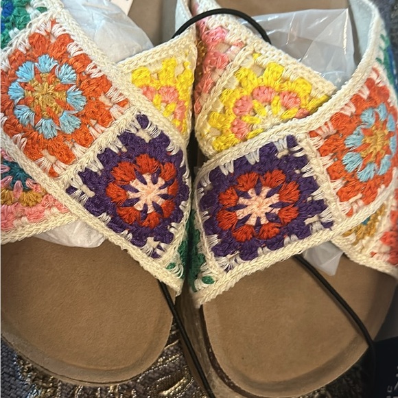 Size 9 crotchet daisy platform sandals - Picture 2 of 7